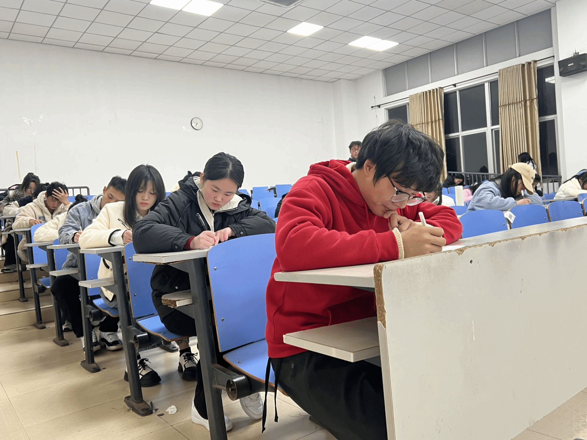 智博足球官网入口1919